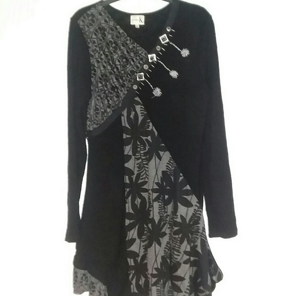 Shana K Dresses & Skirts - Shana K Long Sleeve Dress